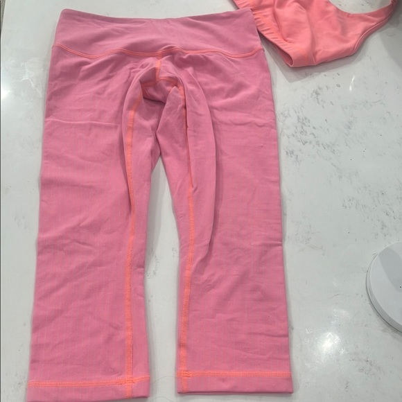 Lululemon preloved Bundle Bra & Leggings pre-loved - Picture 7 of 10